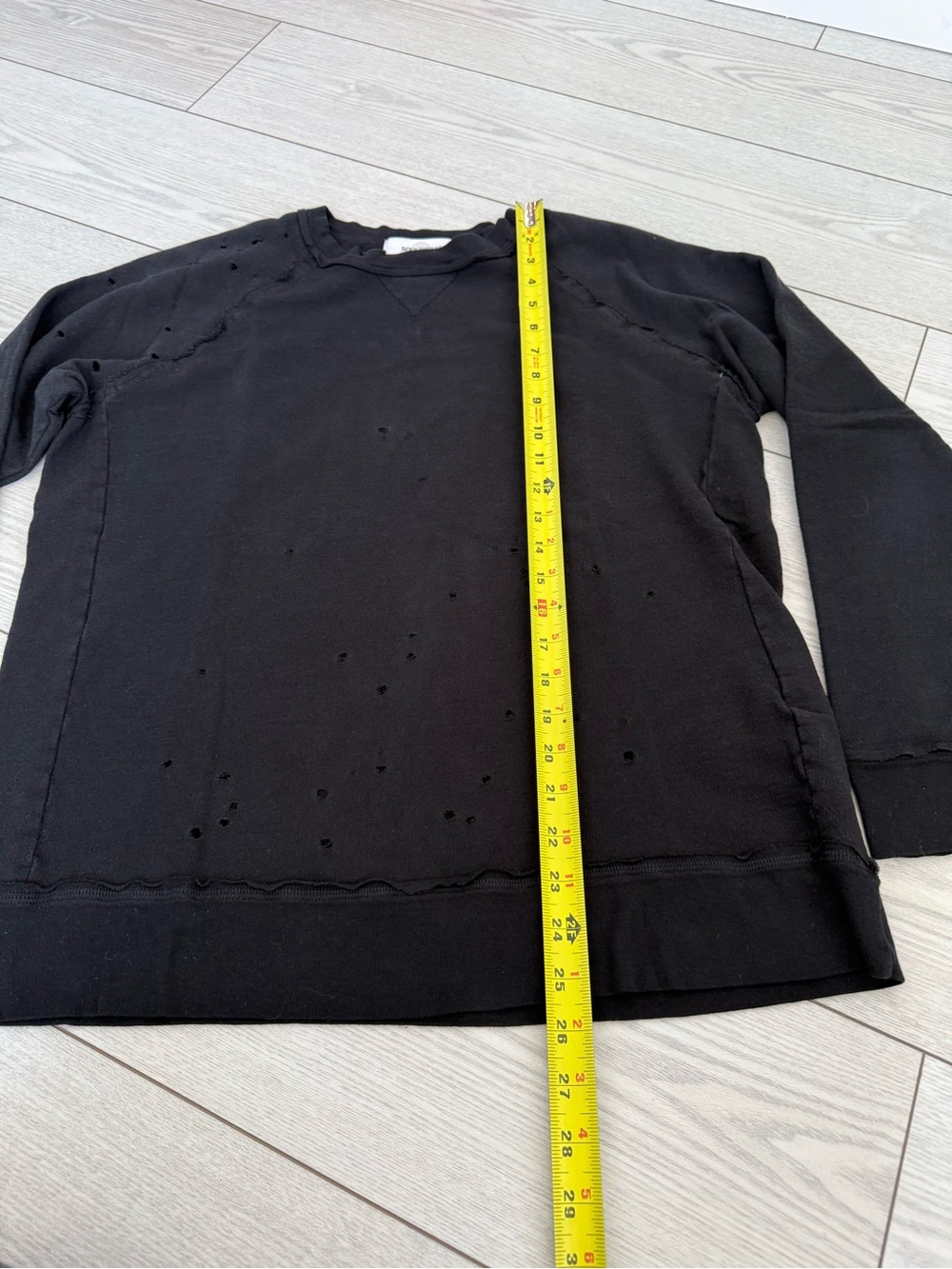 SoulCycle distressed crewneck sweatshirt black white skull active casual medium - Picture 6 of 9